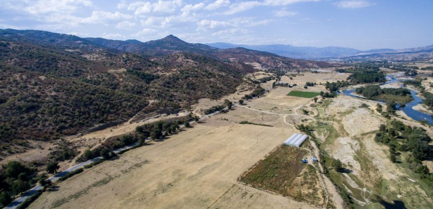 Земеделска земя