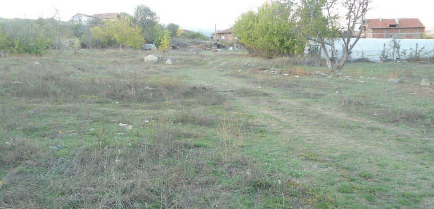 Парцел за продажба