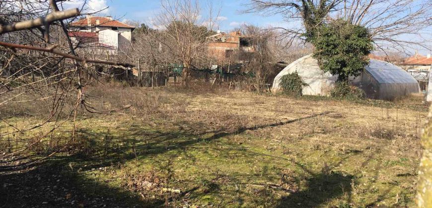 Къща за продажба около Сандански
