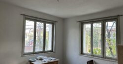 Предлагаем на продажу загородный дом в 10 километрах от города Сандански.