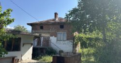 Продаётся дом недалеко от Сандански.