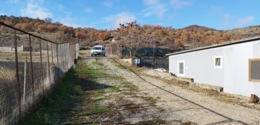 Оборудованная теплица в городе Сандански