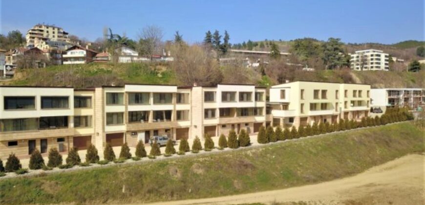 Роскошный дом на продажу в городе Сандански.